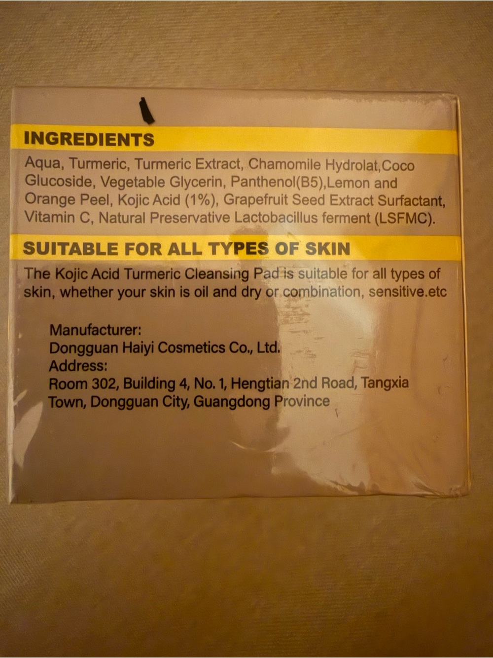 Kojic Acid Turmeric Cleansing Pads containing 70 pads meant to brighten skin - Picture 3 of 11